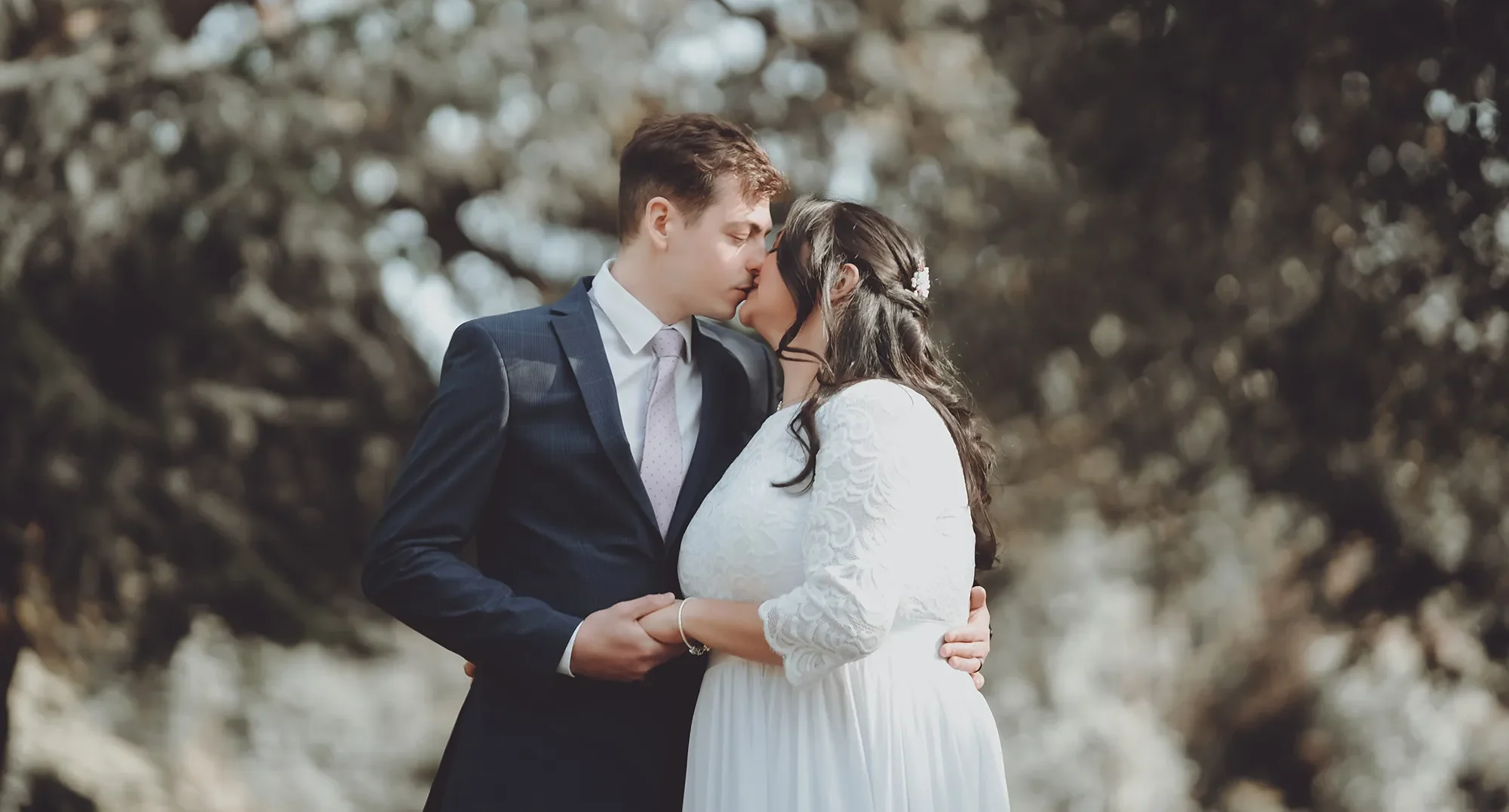 Expert Pakistani & Asian wedding photography and videography in London. Capture your love story with cinematic elegance and authentic storytelling.