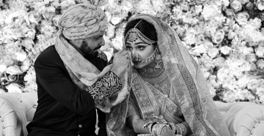 Do Wedding Photographers Give All Photos